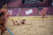 Deutsch: Beachhandball bei den Olympischen Jugendspielen 2018; Tag 5, 10. November 2018; Mädchen, Hauptrunde - Chinese Taipei (Taiwan)-Niederlande 1:2 English: Beach handball at the 2018 Summer Youth Olympics at 11 October 2018 – Girls Main Round – Chinese Taipei (Taiwan)-Netherlands 1:2