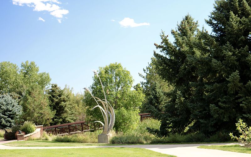 File:Benson Park Sculpture Garden 01.jpg