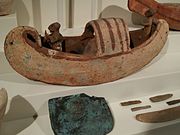 Céramique, bronze et outils de pierre taillée. Période prédynastique égyptienne.