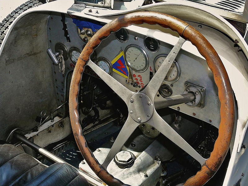File:Bugatti inside at Spa Museum.jpg