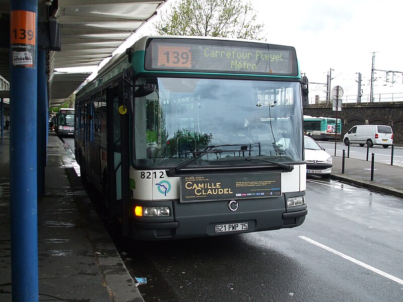 File:Bus Number 139 on the RATP Agora Line.jpg