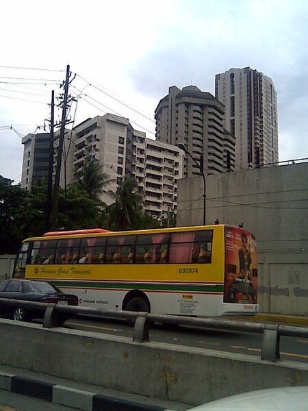 File:Bus new.JPG