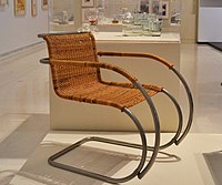 Weissenhof chair, with forearms (1927) Butaca Weissenhof, Ludwig Mies van der Rohe, 1927, Col*leccio Alfaro Hofmann.jpg