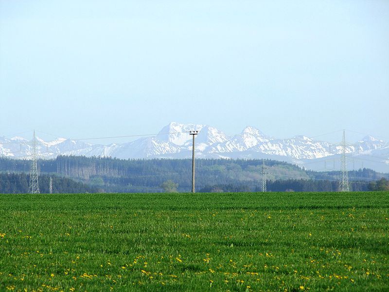 File:Buxach Richtung Kronburg mit Alpenblick 3.JPG