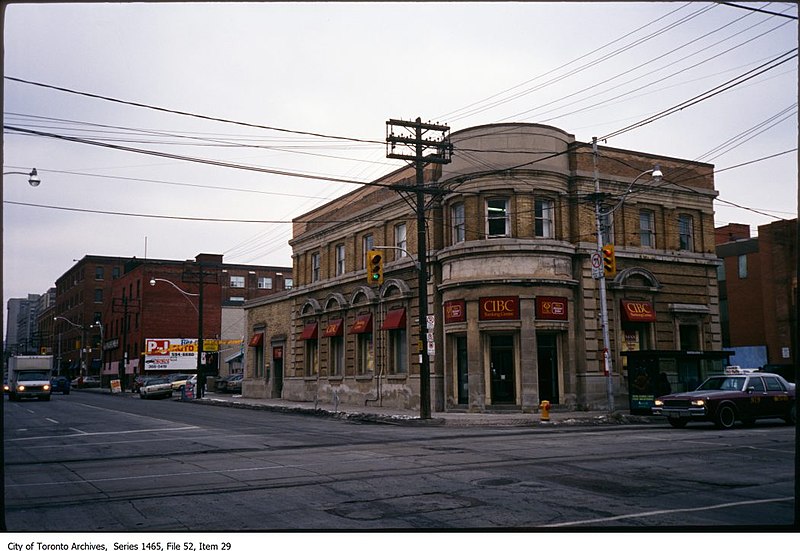 File:CIBC at the North-east corner of King East and Sherbourne - s1465 fl0052 id0029.jpg