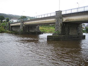 Carraig na Siúire (Carrick-on-Suir), Dillon Bridge and the River Suir - geograph.org.uk - 808374.jpg