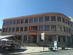 Casa do concello da Rúa, provincia de Ourense.jpg