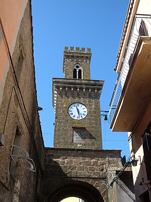 Castel Sant'Elia - Torre dell'orologio 3.JPG