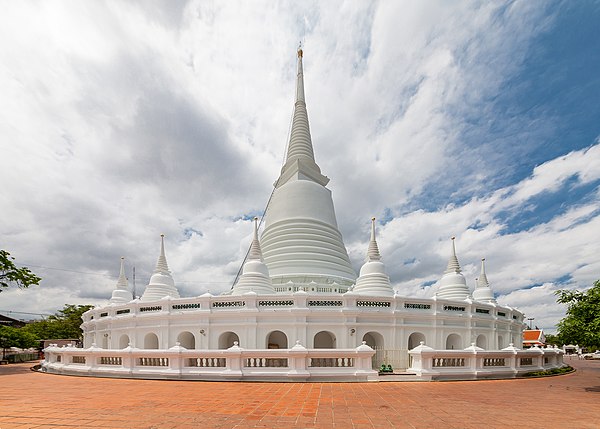 Ват ан. Раттанакосин. Wat Prayurawongsawat. Ступы Таиланда. Ступа Тайланд.