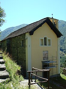 Church in the settlement of Mosogno Sotto Chiesa mosogno sotto.JPG