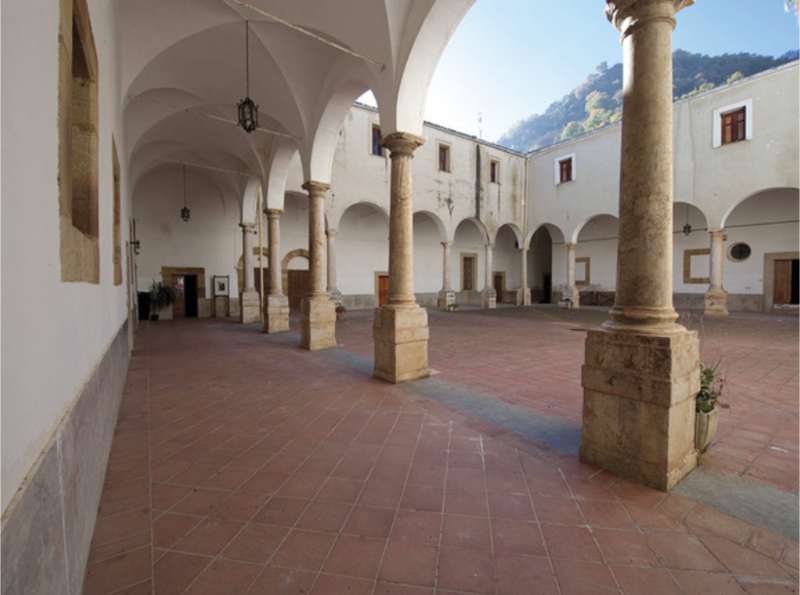 File:Chiostro ex Monastero Basiliano - Mezzojuso.png