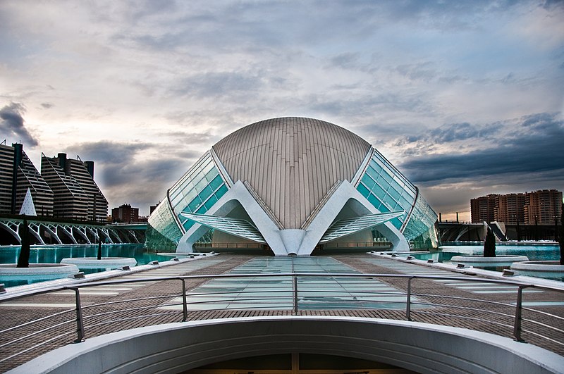 File:Ciudad de las Artes y de las Ciencias - panoramio - Raffaele Nicolussi.jpg