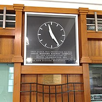 Reproduction Art Deco clock in the station booking hall