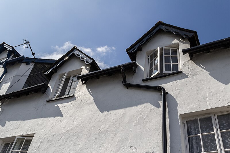 File:Clovelly (Devon, UK) -- 2013 -- 1372.jpg