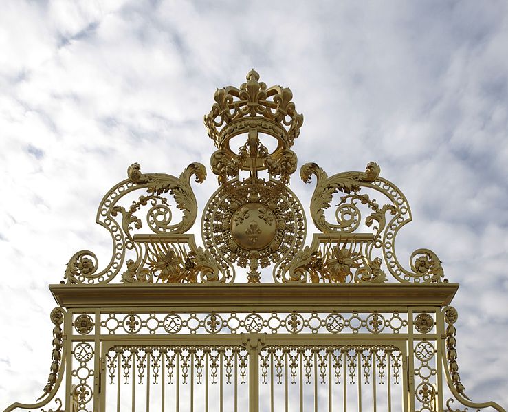 File:CoA Louis XIV Golden Gate Versailles.jpg