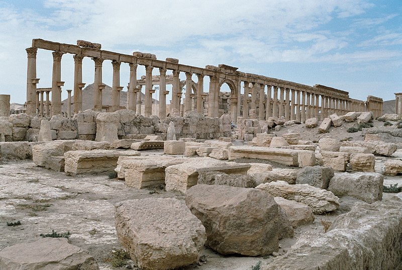 File:Colonnaded Streets, Palmyra (تدمر), Syria - East side of colonnaded street (decumanus) and side street entrance - PHBZ024 2016 1033 - Dumbarton Oaks.jpg