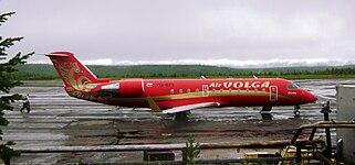 Aeronaves Canadair Regional Jet CRJ-200 en la plataforma