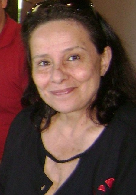 Débora Duarte.jpg