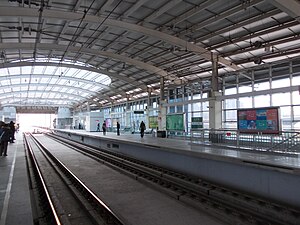 Metropolitana di Dalian, stazione di Xianglujiao (1).JPG