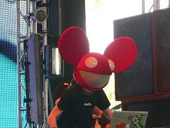 Deadmau5 live.jpg