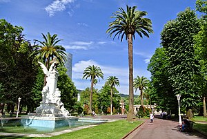 Deustuko San Pedro-Erribera, Bilbo, Bizkaia, Spain - panoramio (2).jpg