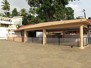 Dharmasastha Temple Kadri.JPG