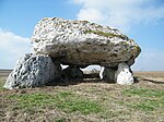 Dolmen conhecido como Coulmiers.JPG