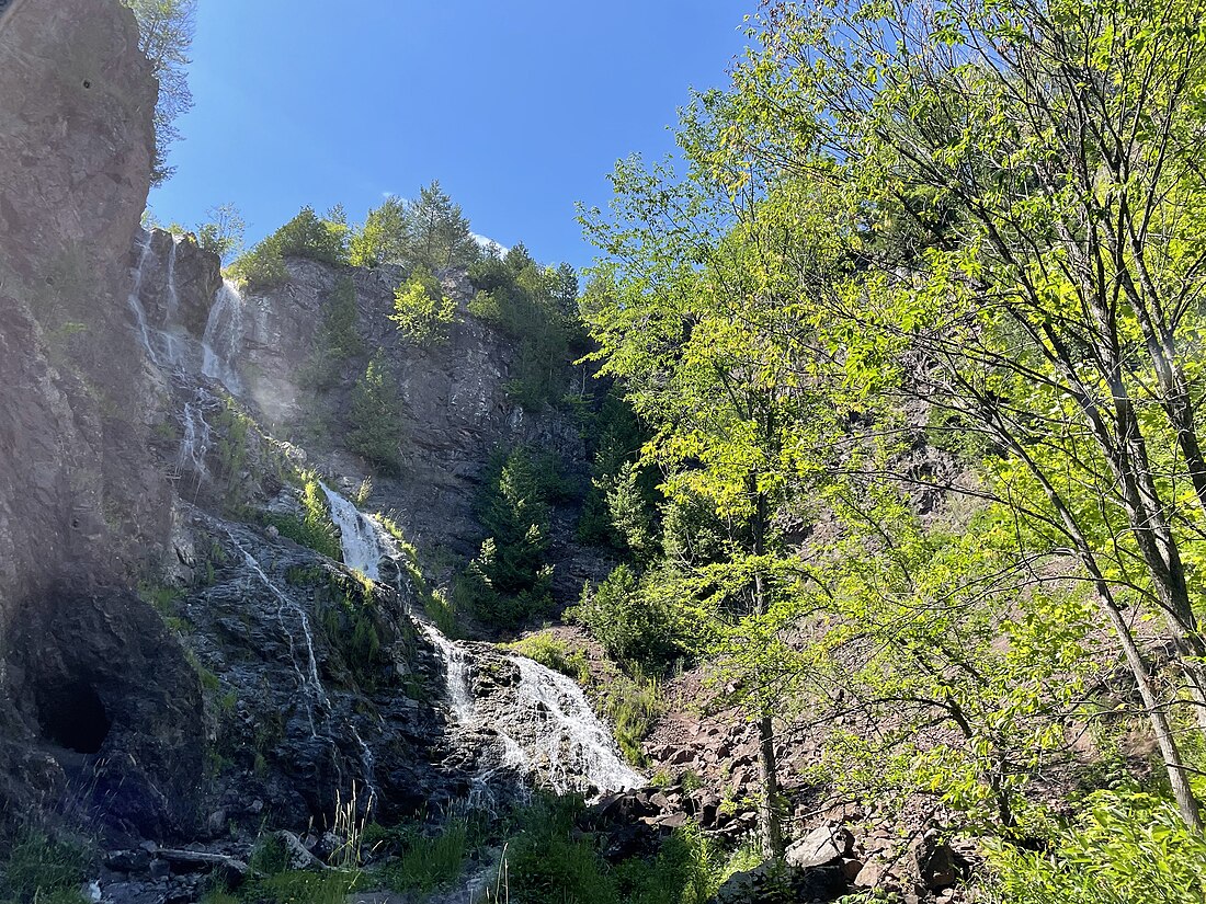 Houghton-Douglass Falls