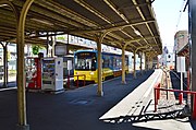 旧駅舎プラットホーム（浜寺駅前停留場方向）