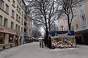 Eingang Haidhauser Weihnachtsmarkt von der Weißenburger Straße