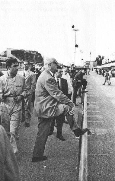 File:Enzo Ferrari - Monza, 1966.jpg