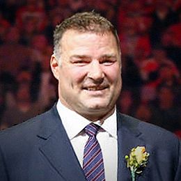 Eric Lindros 2014.jpg