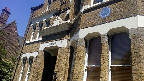 Blue plaque marking Shackleton's home at 12 Westwood Hill, Sydenham, London Borough of Lewisham