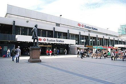 The statue outside Euston station, 2009