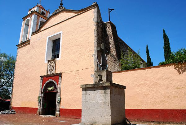 Image: Facade Bautista Huasca