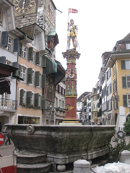 File:Fischbrunnen.jpg