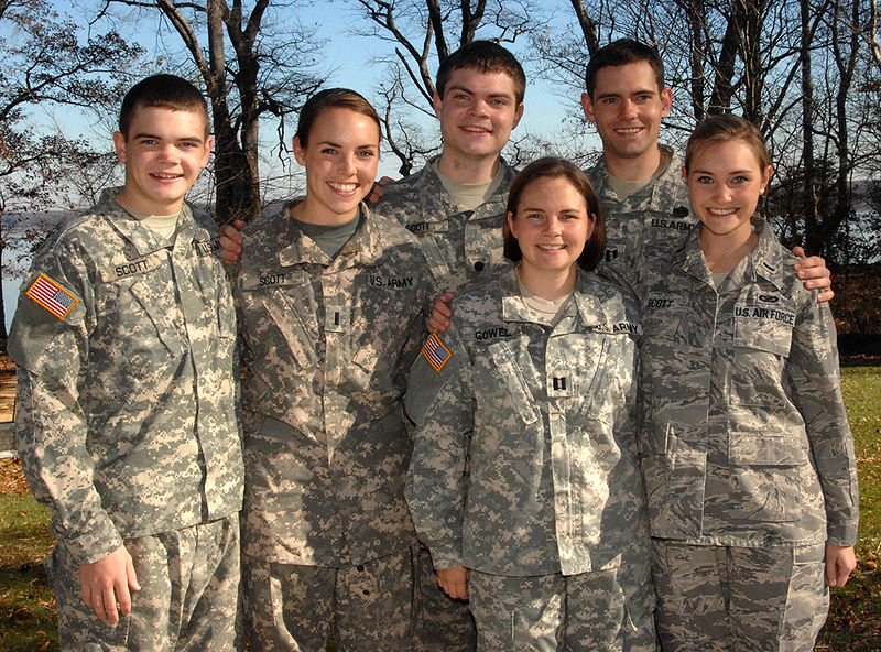 File:Flickr - The U.S. Army - A family that serves.jpg