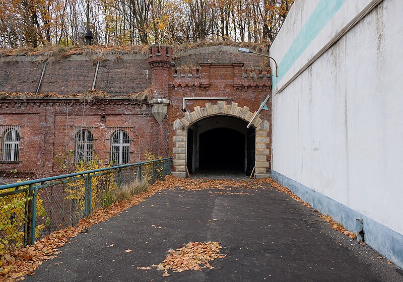 File:Fort VII Torun Innenaufnahme 2018 24.jpg