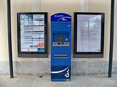 Stazione di Monteux - distributore di biglietti.JPG