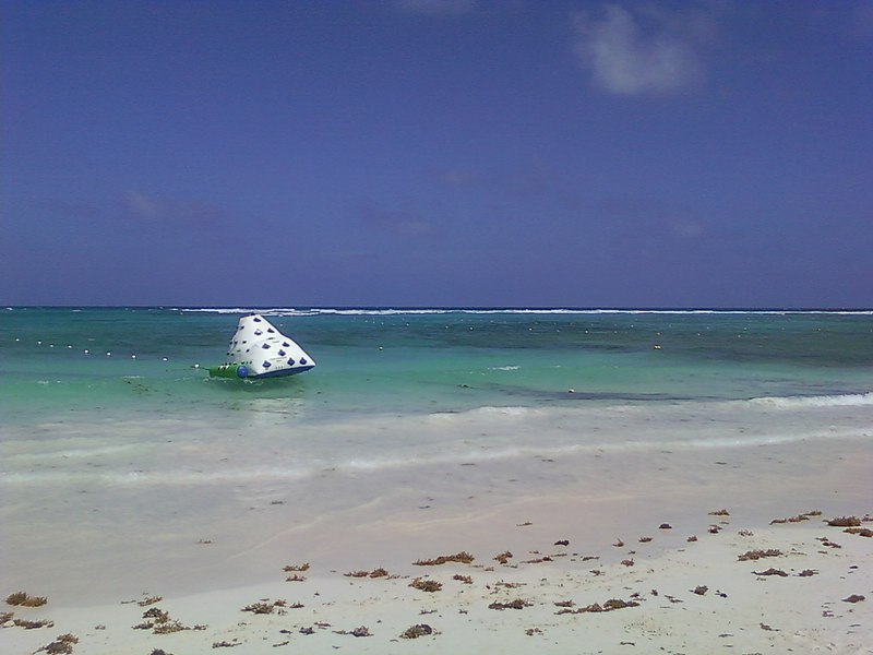 File:Grand Palladium Hotel, Mexico - panoramio - Malarkey83 (1).jpg