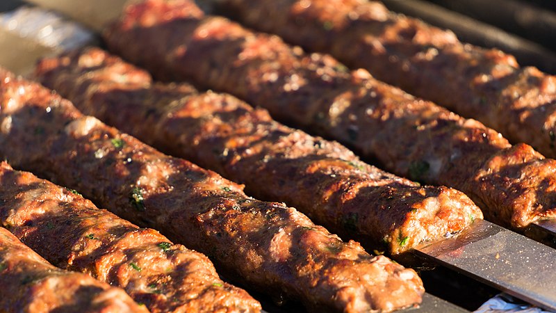 File:Ground beef kebab (15440562729).jpg