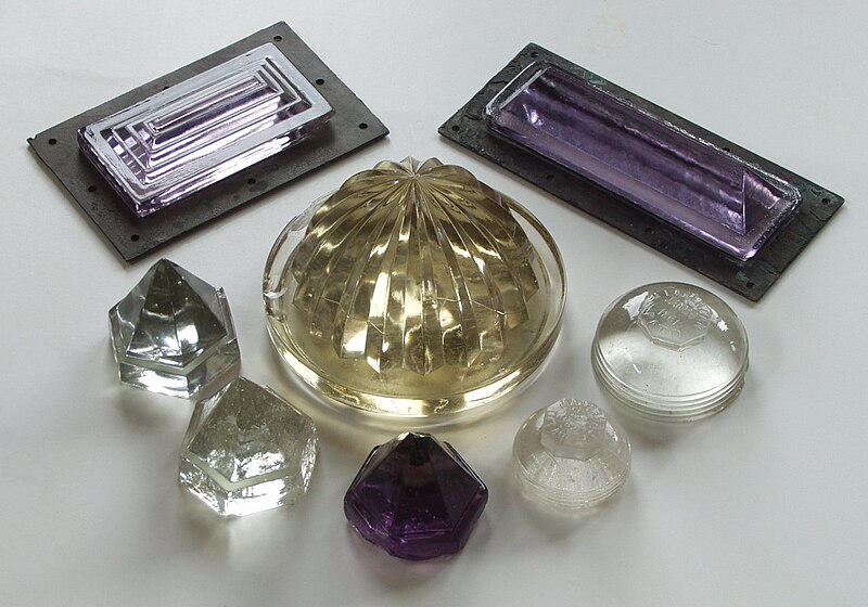 File:Group of Deck Prisms.jpg