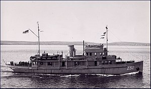 HMCS Ambler Z32 DB-0256-2, jpg