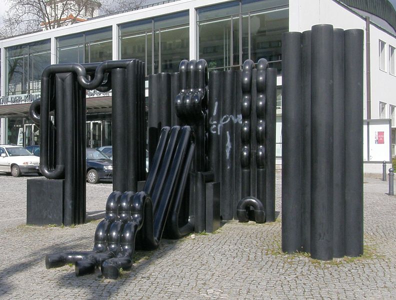 File:Hans Nagel - Skulptur Fasanen- Ecke Hardenbergstr.jpg