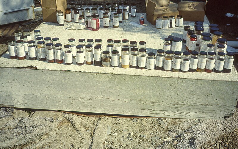 File:Hazardous waste investigation - Seltsams - Foxborough - 1986-06-13023.jpg