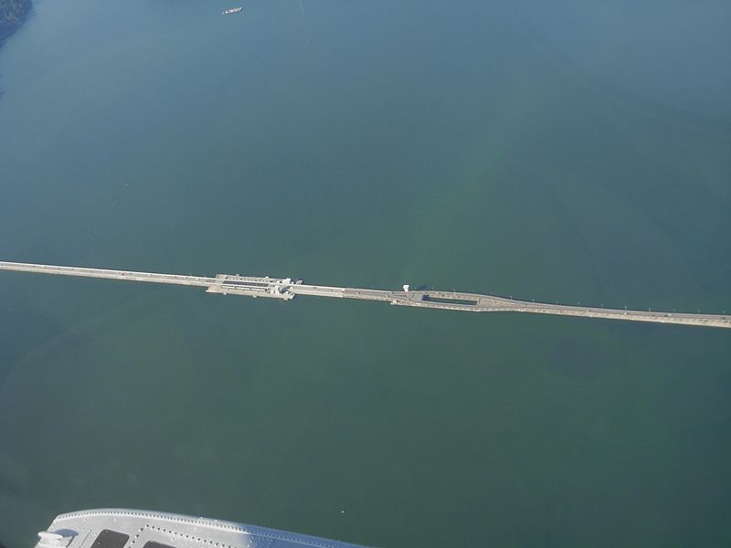 File:Hood Canal Bridge aerial - central section with draw span.jpg