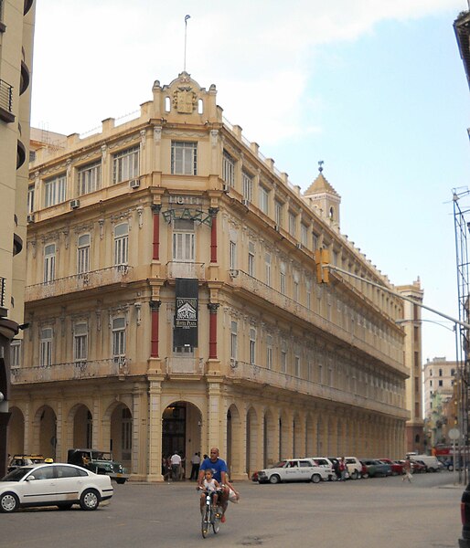 File:Hotel Plaza- Havana.JPG