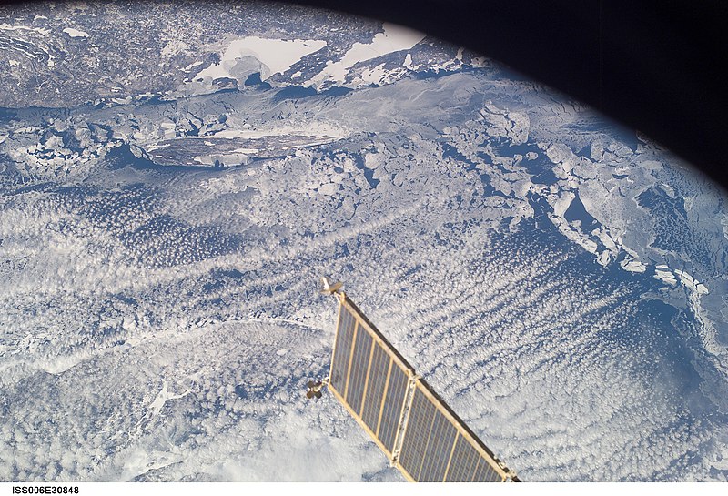 File:ISS006-E-30848 - View of Michigan.jpg