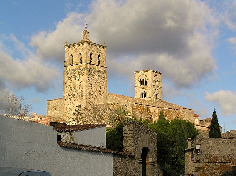 File:Iglesia de Santa María la Mayor (9 de diciembre de 2006, Trujillo) 08.jpg