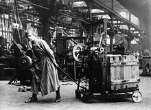 Industry during the First World War- Bradford Q28525.jpg